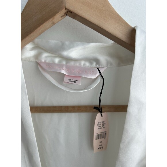 Vintage Y2K Victoria's Secret Satin Long Robe White/ Ivory With Pockets XS/S NWT - Picture 3 of 11
